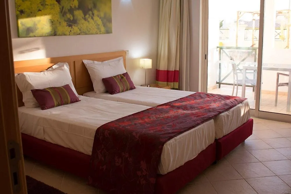 Grand Muthu Forte Do Vale Albufeira 5*,